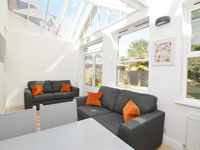 Room for rent in Newtown, Reading
