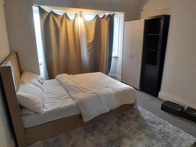 Room for rent in London Borough of Ealing, Greenford