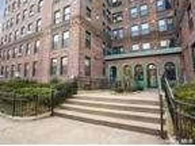 House for rent in Queens, Arverne