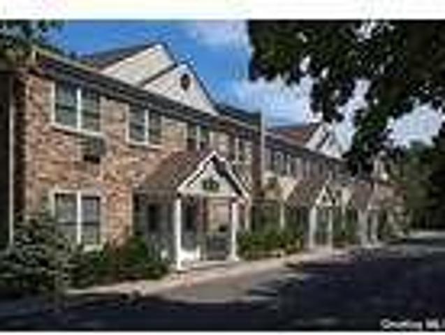 House for rent in Village of Lake Grove, Town of Brookhaven