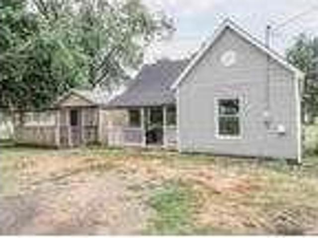 House for rent in Whittington
