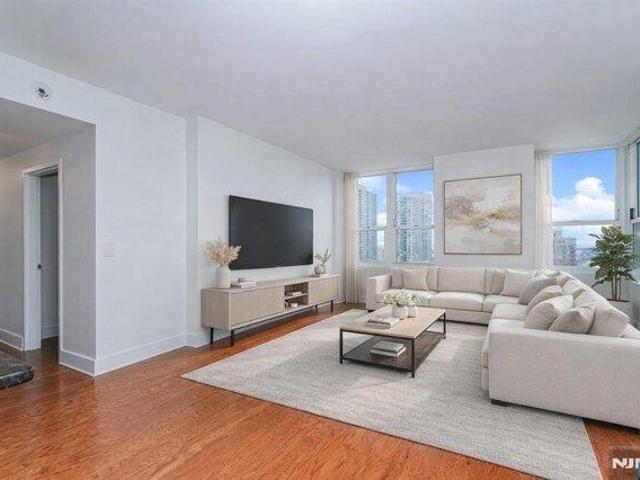 Condo for sale in Hudson, New Jersey