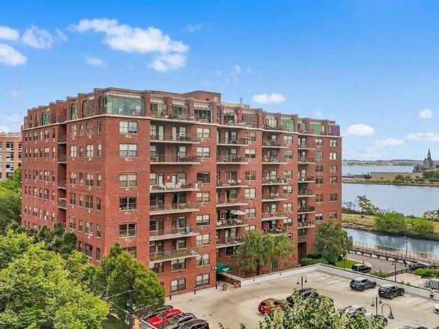 Condo for sale in Hudson, New Jersey