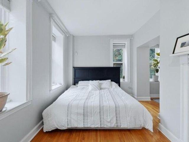 Condo for sale in Communipaw, Jersey City