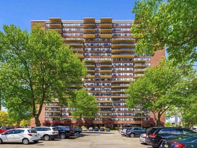 Condo for sale in Jersey City, Hudson County