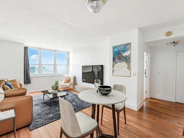 Condo for sale in Hudson, New Jersey