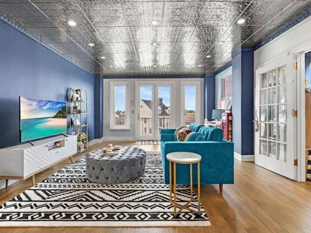 Condo for sale in Hudson, New Jersey