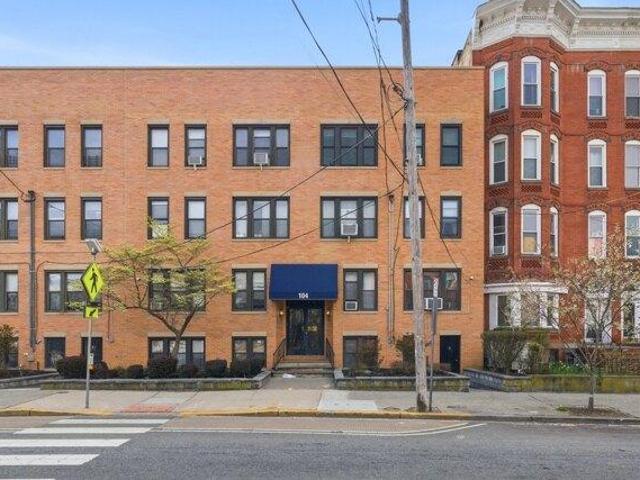 Condo for sale in Hudson, New Jersey