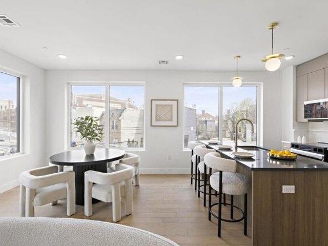 Condo for sale in Hudson, New Jersey