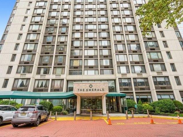 Condo for sale in Hudson, New Jersey