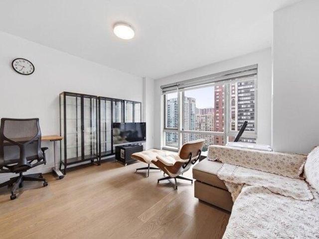 Condo for sale in Hudson, New Jersey