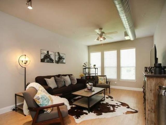 Apartment for rent in Plantation Homes - Kings Harbor, Houston