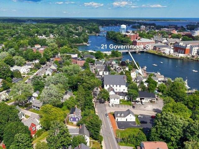 House for sale in Kittery Foreside, Kittery
