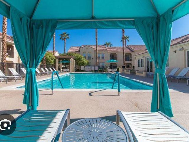 Room for rent in La Quinta, California