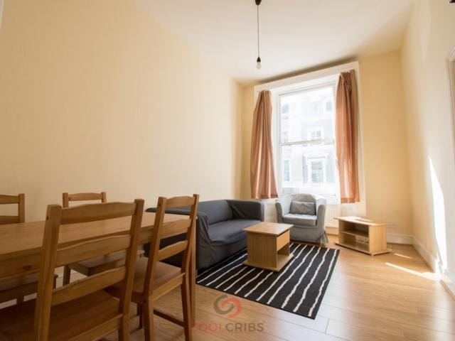 Apartment for rent in North Kensington, Greater London