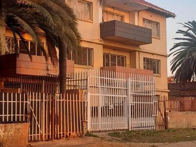 Apartment for sale in Nooitgedacht, Gauteng