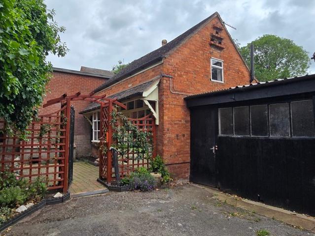 House for rent in Beamhurst, Staffordshire