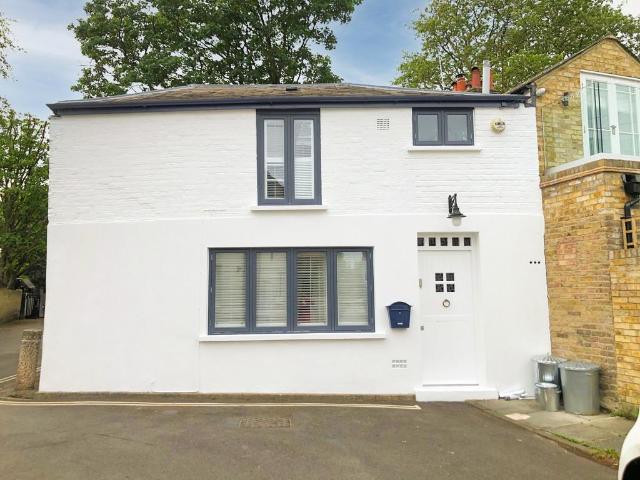 House for rent in Kew, Greater London