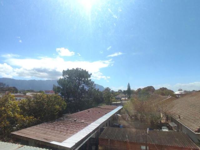 Apartment for rent in Table View, Cape Town