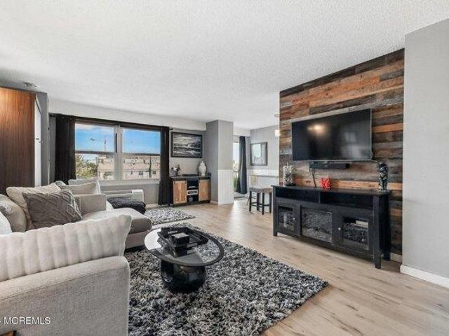 Condo for sale in Monmouth, New Jersey