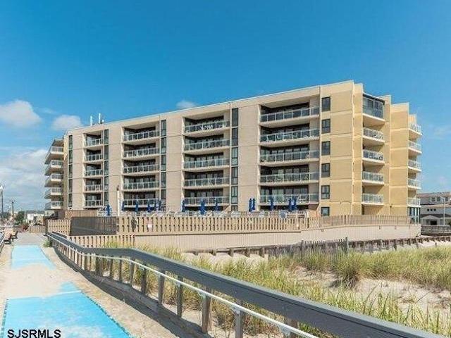Condo for sale in Longport, New Jersey
