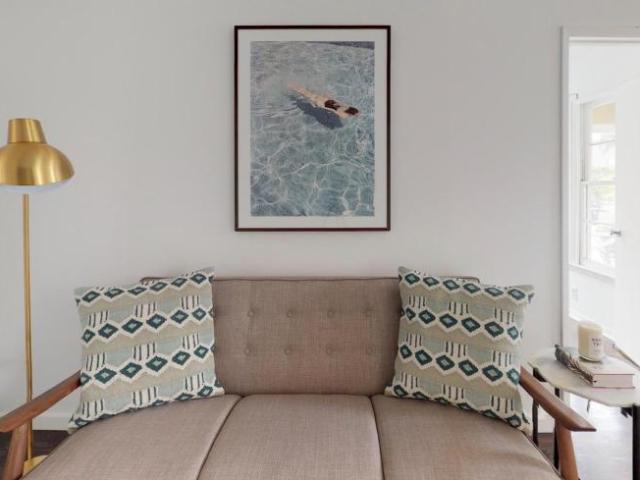 Room for rent in Canoga Park, California