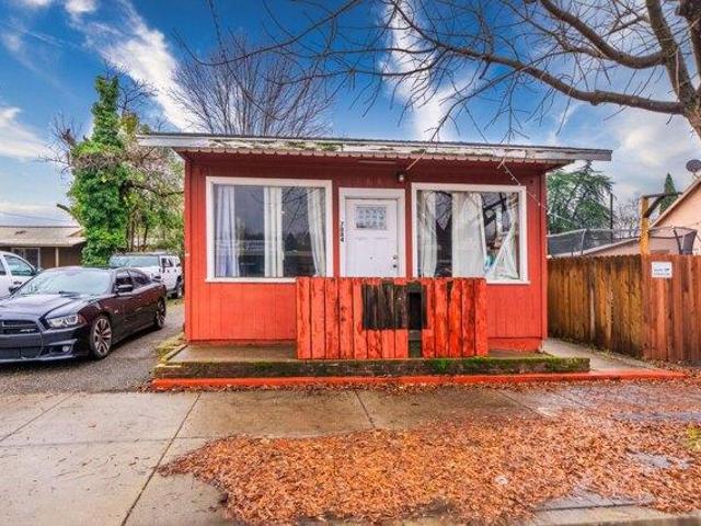 House for sale in Los Molinos, California