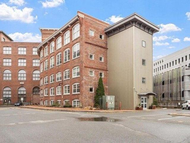 Condo for sale in Lowell, Massachusetts