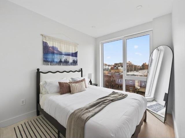 Apartment for sale in Queens, Arverne
