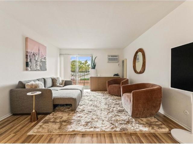 Apartment for sale in Glendale, California