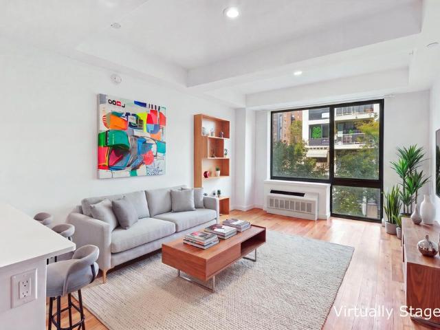 Apartment for sale in Manhattan Community Board 11, New York