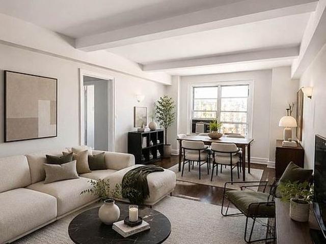 Apartment for sale in Arverne, New York