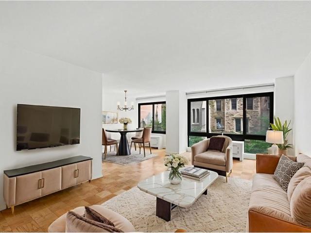 Apartment for sale in Arverne, New York