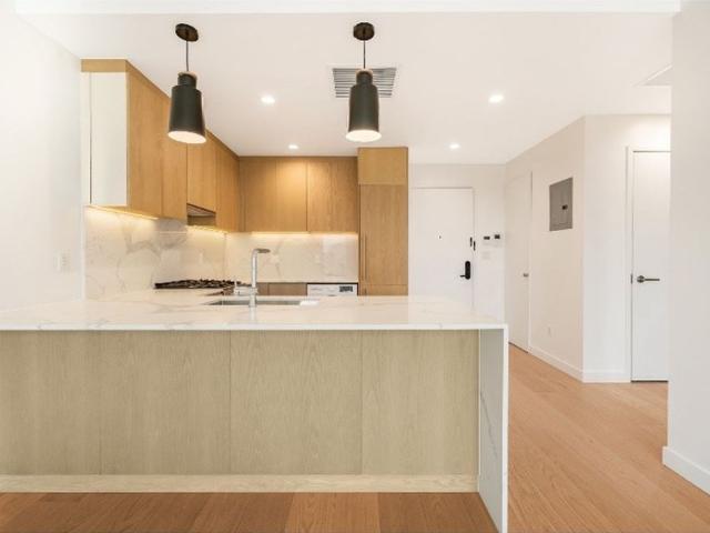 Apartment for sale in Queens, Arverne