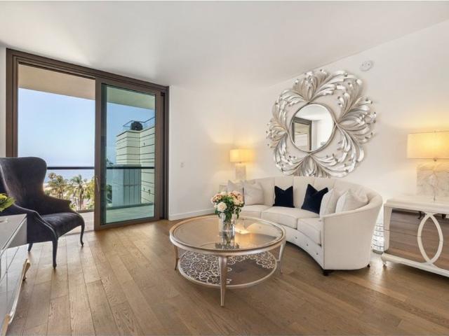 Apartment for sale in Santa Monica Apartment for sale in Santa Monica