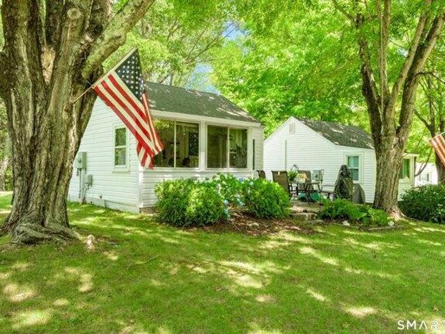 Condo for sale in Madison, Connecticut