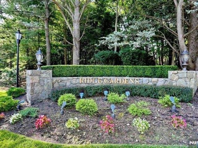 Condo for sale in Society Hill, Mahwah