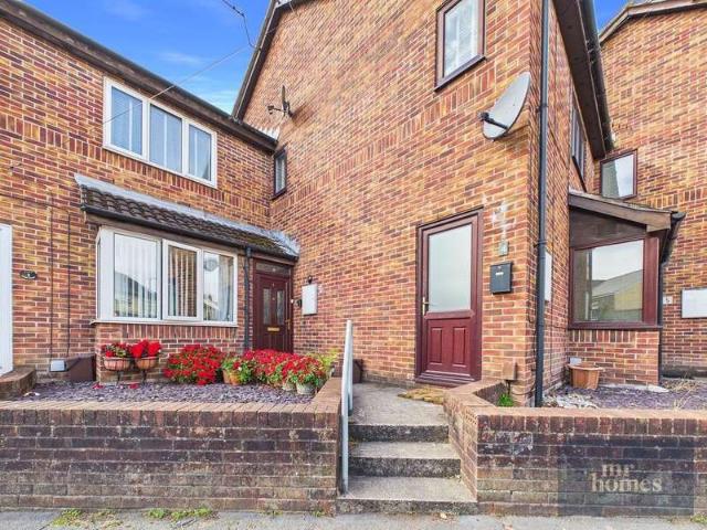 Maisonette for sale in Falcon Lodge, Wales