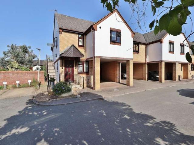 Maisonette for sale in King's Walden, Hertfordshire