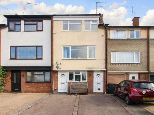Maisonette for sale in Corner Hall, Dacorum