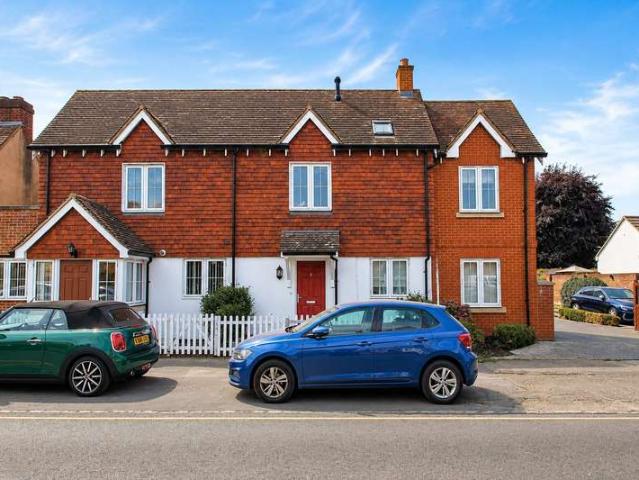 Maisonette for sale in Westborough, Surrey