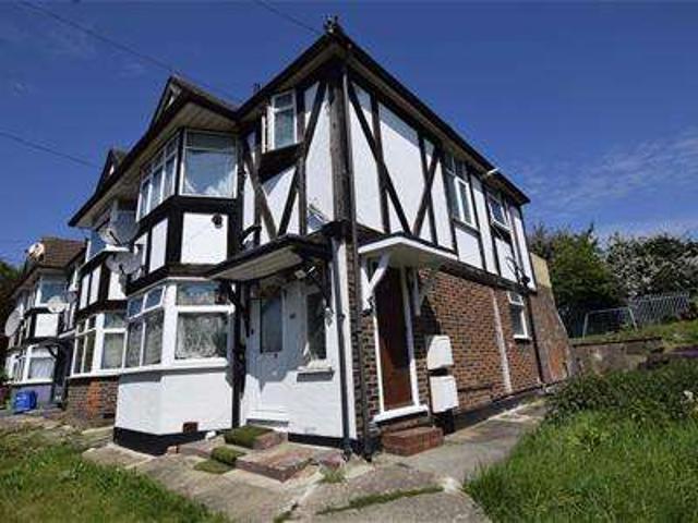 Maisonette for sale in Alperton, Greater London