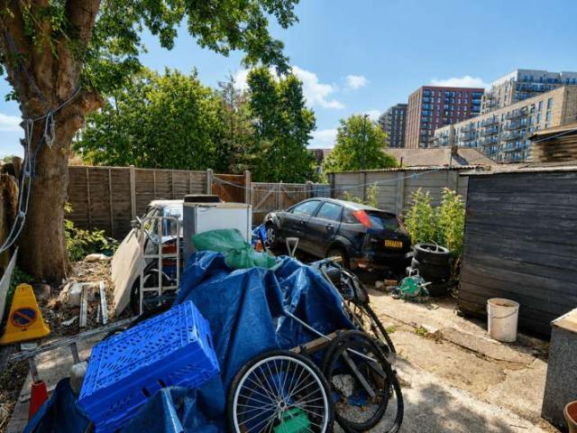 Maisonette for sale in Alperton, Greater London