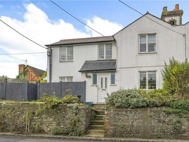 Maisonette for sale in Wooburn, Berghers Hill