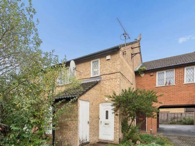 Maisonette for sale in Chalvey, Slough