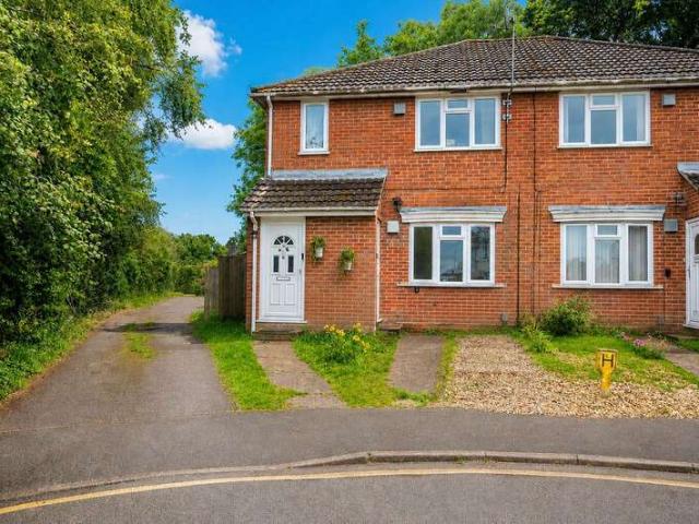 Maisonette for sale in Westborough