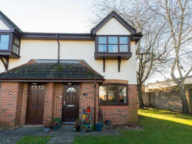 Maisonette for sale in Snodland, Bourne Vale