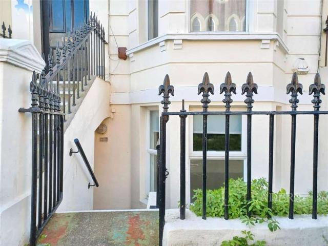 Maisonette for sale in Roselands, Eastbourne