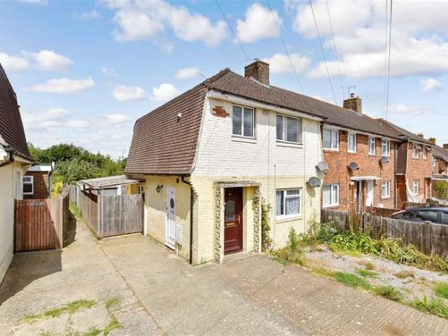 Maisonette for sale in Andrew's Hill, Horsham