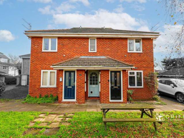 Maisonette for sale in Little Thurrock, Grays